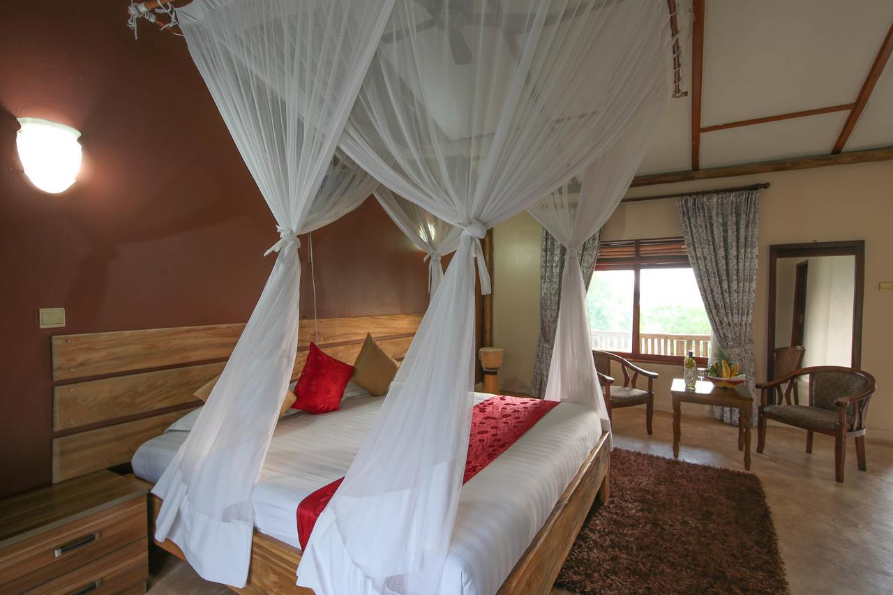 Pakuba Safari Lodge Nwoya Esterno foto